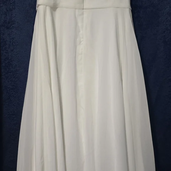 JJs House Ivory Long Wedding Dress 100 % Polyester. Size 16. Bust 34" Waist 32" - Picture 5 of 9